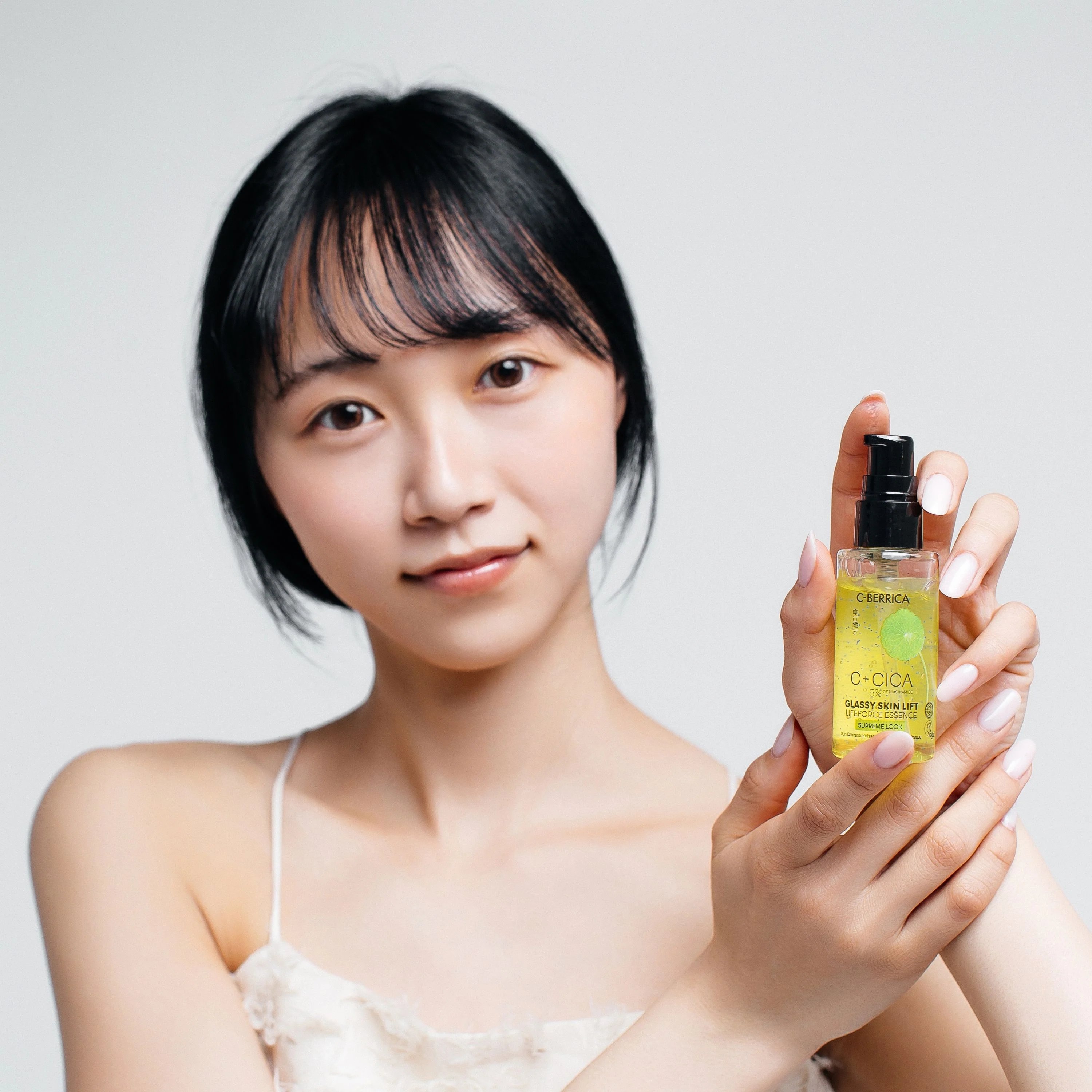 C+CICA C-BERRICA GLASSY SKIN LIFT LIFEFORCE ESSENCE - supreme look. (50ml) - Image 8