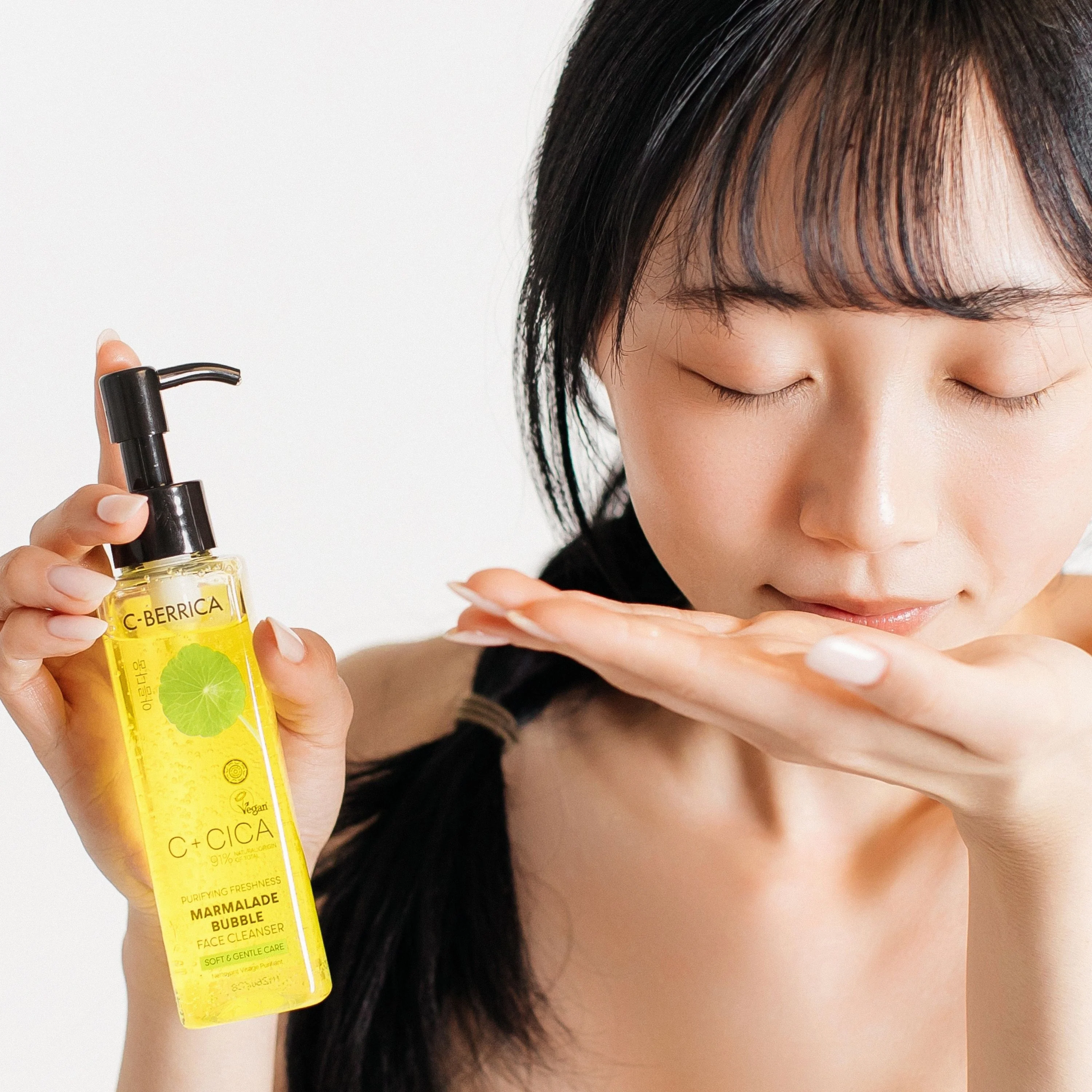 C+CICA C-BERRICA PURIFYING FRESHNESS MARMALADE BUBBLE FACE CLEANSER - soft & gentle care. (150ml) - Image 6