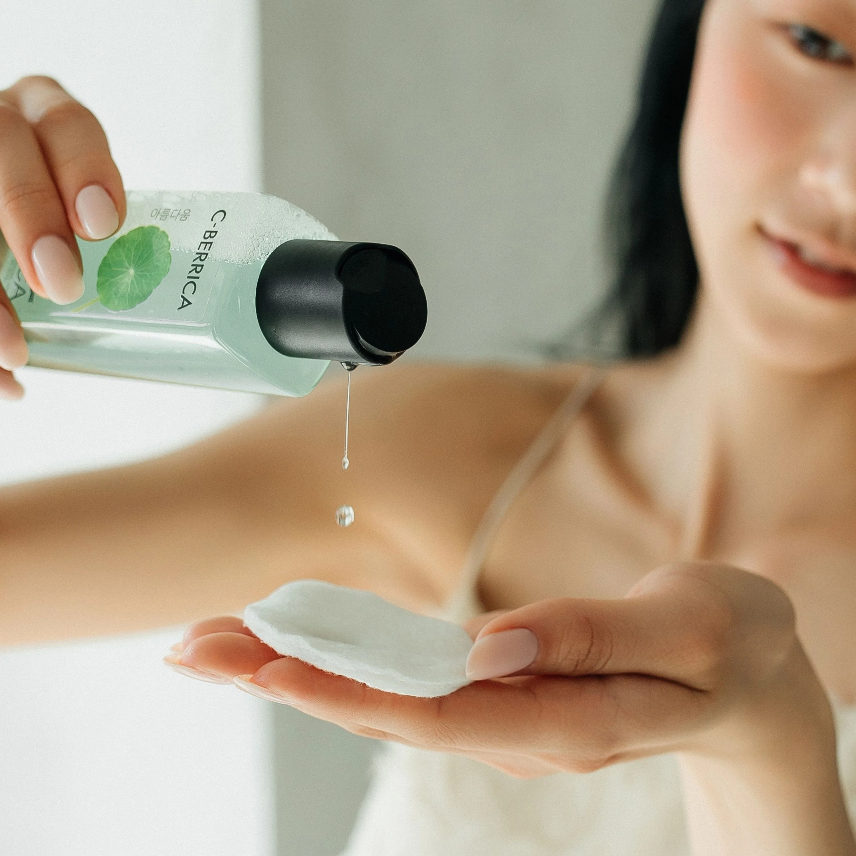C+CICA C-BERRICA PURE SHINE SOOTHING TONING LOTION - pH-balanced hydration. (150ml) - Image 5